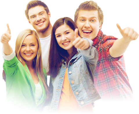 "Grupo de jovens felizes fazendo sinal de positivo, representando clientes satisfeitos com soluções digitais criativas, marketing estratégico e presença online profissional."